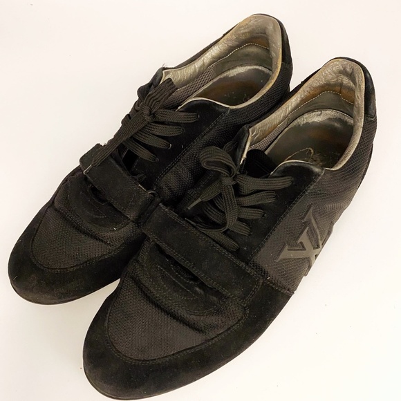 Sale! Louis Vuitton sneakers - Picture 2 of 9